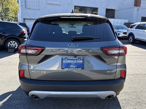 Used 2025 Ford Escape Active w/ Cold Weather Package image 5