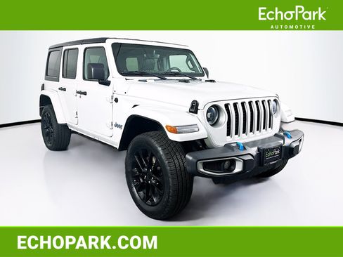 Used 2023 Jeep Wrangler Unlimited Sahara AWD/4WD image 1