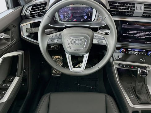 New 2025 Audi Q3 2.0T Premium image 5