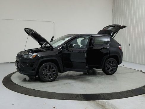 New 2026 Jeep Compass Latitude AWD/4WD image 11
