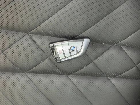 Used 2023 BMW X6 xDrive40i w/ M Sport Package AWD/4WD image 45