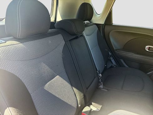 Used 2018 Kia Soul + FWD image 24