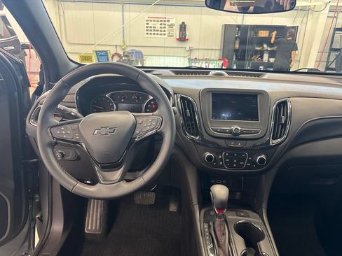 Used 2024 Chevrolet Equinox RS AWD/4WD image 7