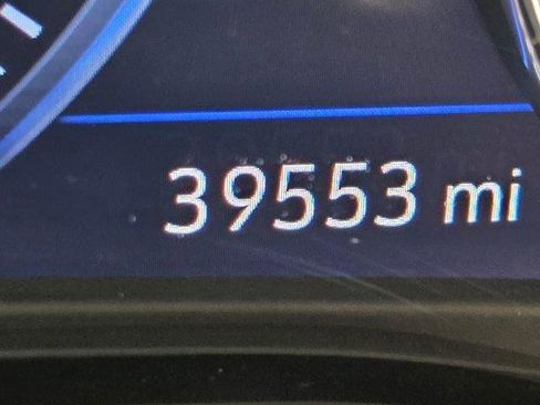 Certified 2023 Buick Enclave Avenir w/ Avenir Technology Package image 28