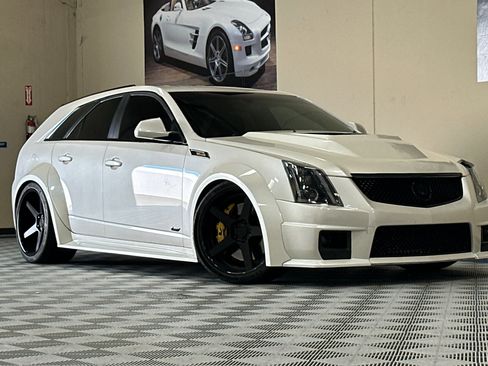Used 2012 Cadillac CTS V image 2