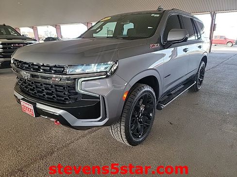 Used 2021 Chevrolet Tahoe Z71 w/ Luxury Package image 3