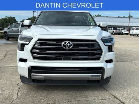 Used 2023 Toyota Sequoia Limited AWD/4WD image 2