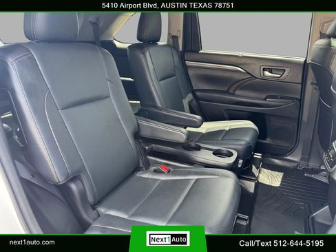 Used 2018 Toyota Highlander Limited FWD image 32