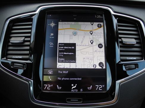 Used 2016 Volvo XC90 T8 Momentum w/ Vision Package image 11