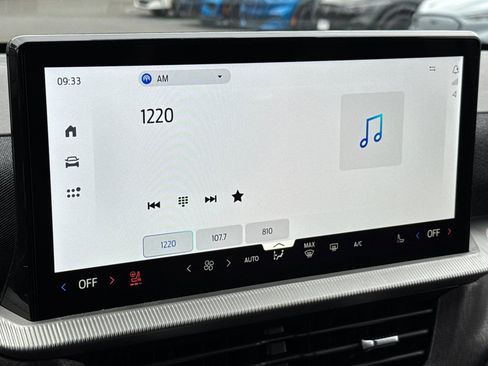 New 2026 Ford Explorer Platinum w/ LUX Leather Package image 16