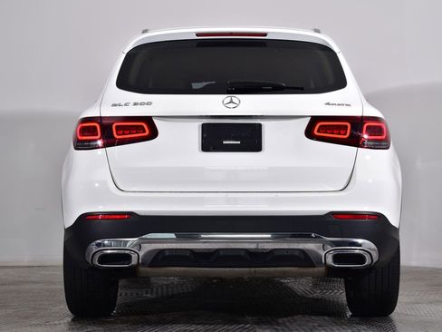 Certified 2022 Mercedes-Benz GLC 300 4MATIC image 4