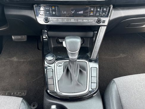 Certified 2024 Kia Seltos S FWD image 14