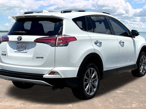 Used 2018 Toyota RAV4 Limited FWD image 8