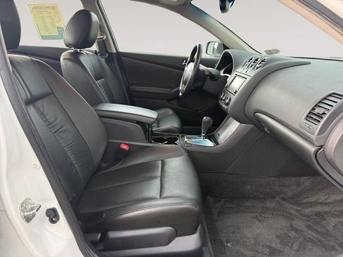 Used 2012 Nissan Altima 3.5 SR w/ Sport Pkg FWD image 15