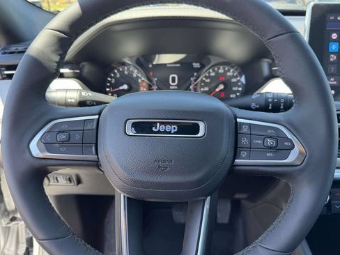 Used 2026 Jeep Compass Limited AWD/4WD image 17