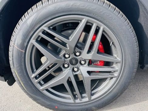 New 2026 Ford Explorer ST w/ Sun And Sound Package image 10