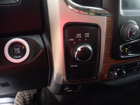 Used 2015 RAM 2500 Laramie image 11