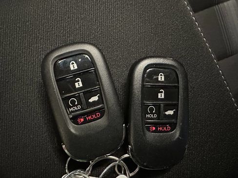Used 2025 Honda Civic Sport image 17