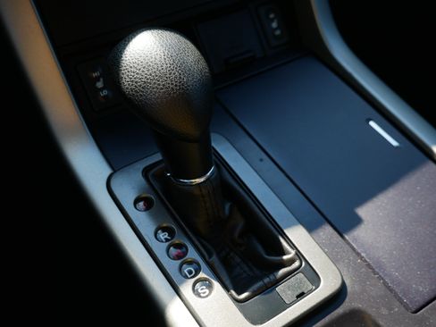 Used 2010 Acura RDX SH-AWD image 25