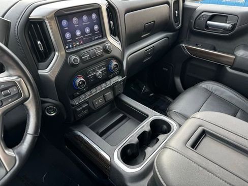 Used 2020 Chevrolet Silverado 1500 LT Trail Boss image 18