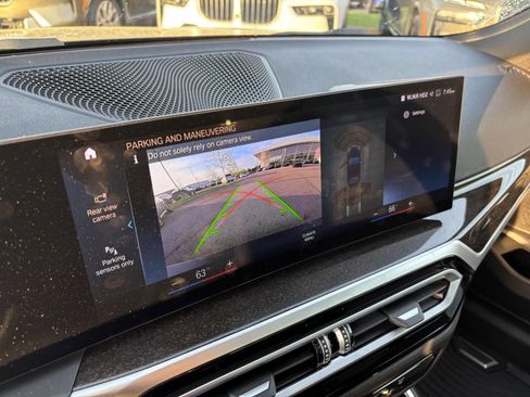 Used 2023 BMW 330i xDrive Sedan w/ Premium Package image 20