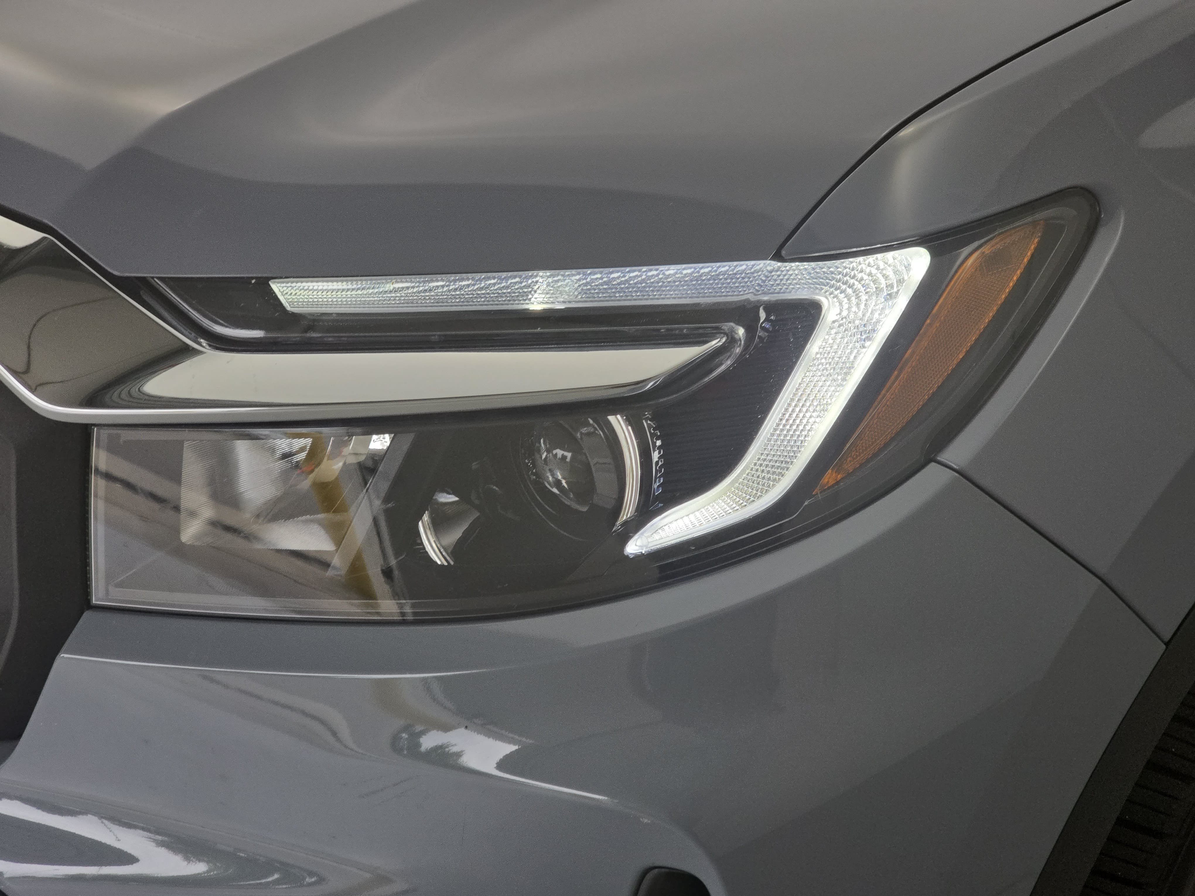 Used 2025 Honda Passport EX-L image 31