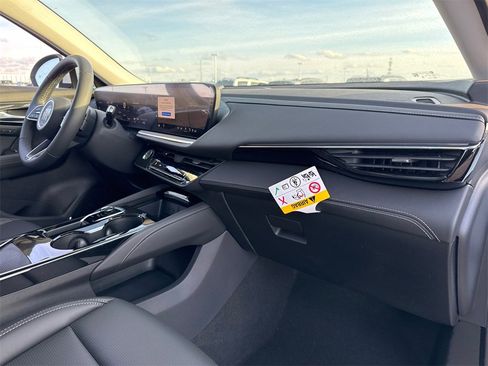 New 2025 Buick Envision Preferred image 41