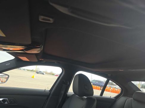 Used 2025 BMW 330i xDrive Sedan image 11