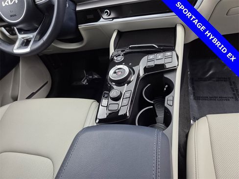 Used 2023 Kia Sportage EX w/ EX Premium Package image 17