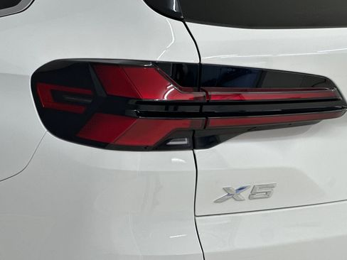 Used 2025 BMW X5 sDrive40i image 13