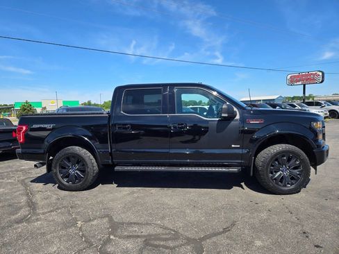 Used 2017 Ford F150 XLT w/ Equipment Group 302A Luxury AWD/4WD image 11
