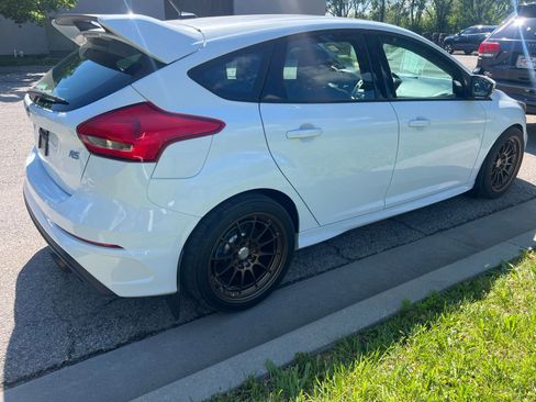Used 2017 Ford Focus RS AWD/4WD image 5