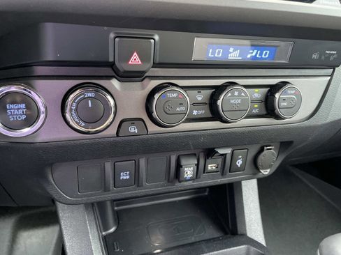 Used 2023 Toyota Tacoma TRD Off-Road image 21