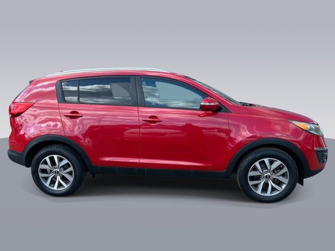 Used 2014 Kia Sportage LX FWD image 2