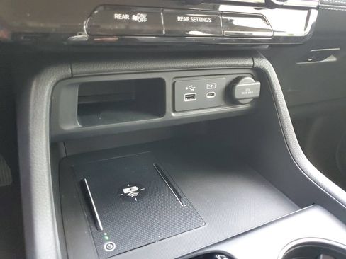Used 2025 Honda Pilot EX-L image 21