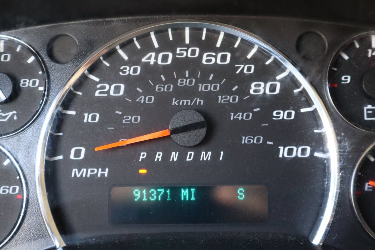 Used 2017 Chevrolet Express 3500 LT RWD image 42