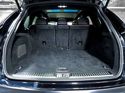 Used 2015 Porsche Cayenne Turbo image 7