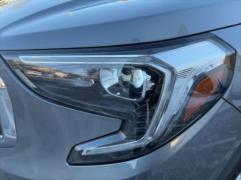 Used 2020 GMC Terrain SLE image 13