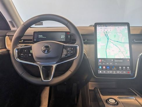 New 2025 Volvo EX90 Plus image 14