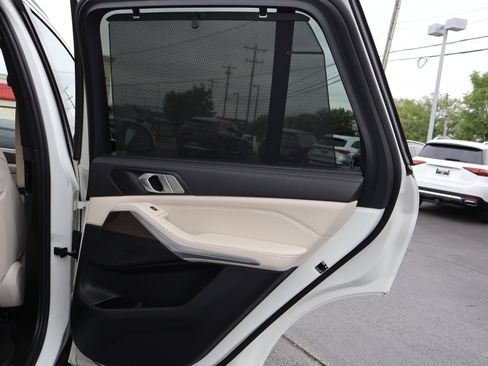 Used 2023 BMW X5 xDrive40i w/ Executive Package AWD/4WD image 24