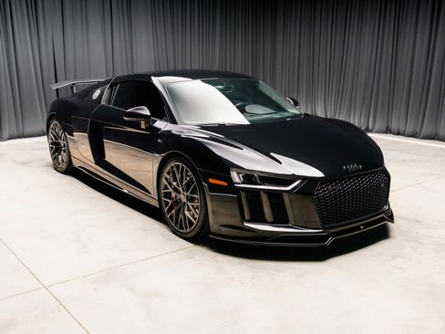 Used 2018 Audi R8 V10 image 64