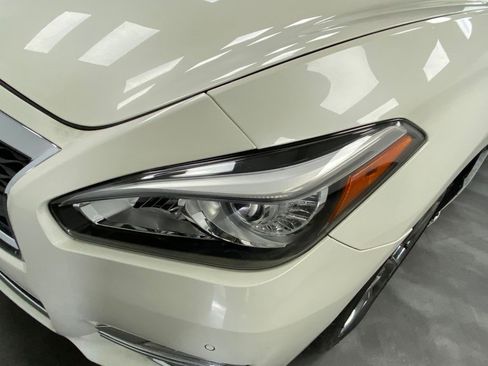 Used 2016 INFINITI Q70 L 3.7 w/ Deluxe Touring Package image 11