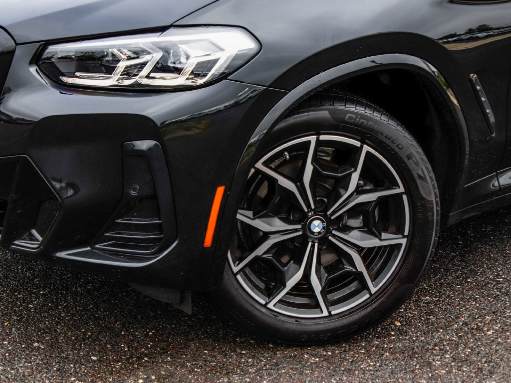 Used 2023 BMW X4 xDrive30i w/ M Sport Package AWD/4WD image 49