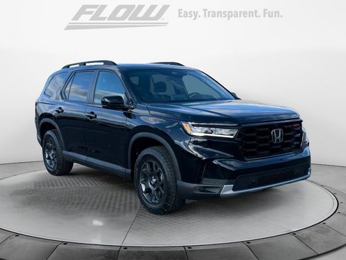 New 2025 Honda Pilot TrailSport image 1