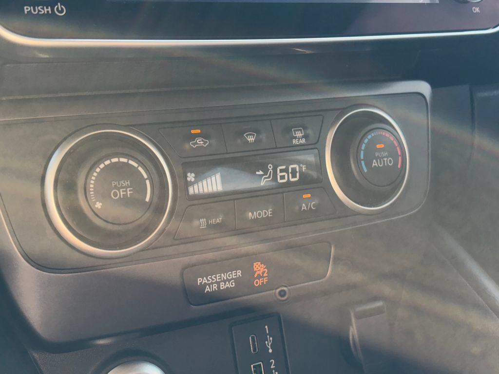 Used 2025 Nissan Leaf S FWD image 17