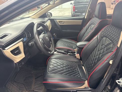 Used 2015 Toyota Corolla LE image 7