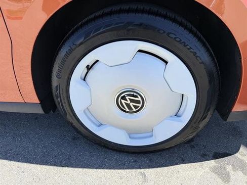 New 2025 Volkswagen ID. Buzz 1st Edition image 12