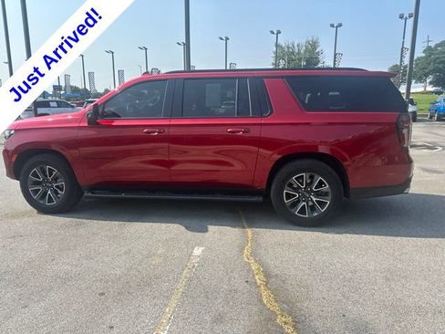 Used 2023 Chevrolet Suburban Z71 w/ Off-Road Capability Package AWD/4WD image 6