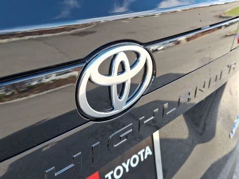 New 2026 Toyota Grand Highlander Limited image 19