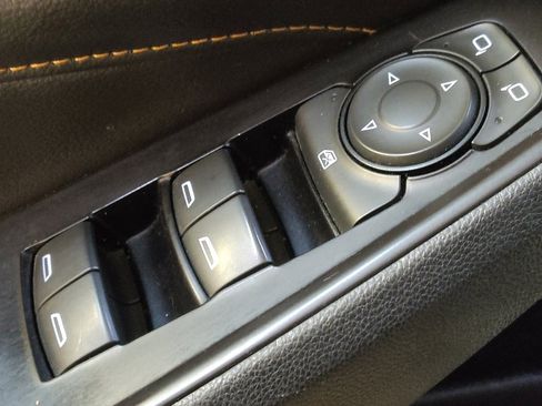 Used 2018 Chevrolet Traverse LS AWD/4WD image 27
